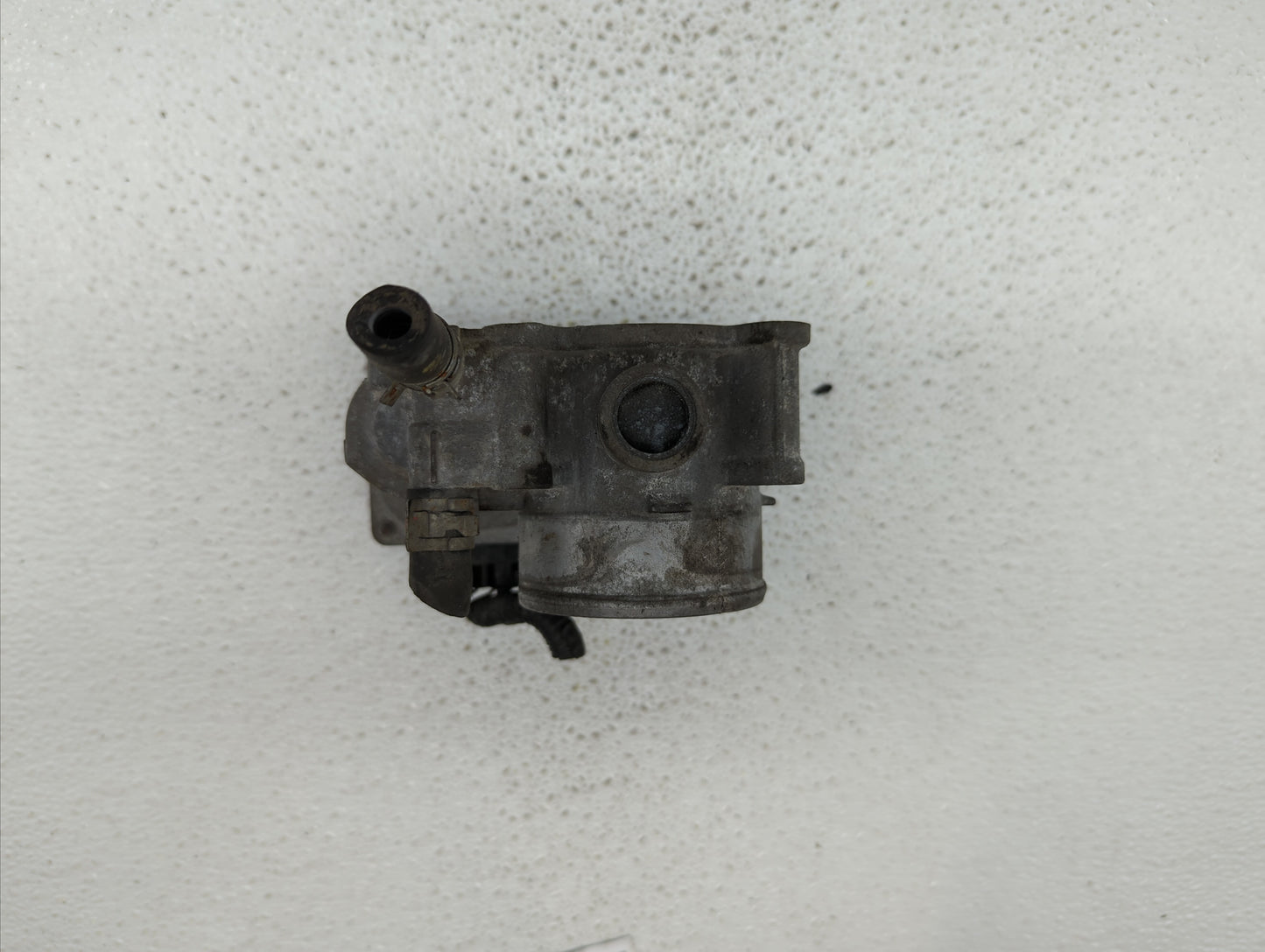 2011-2018 Toyota Corolla Throttle Body P/N:22030-0T080 Fits Fits 2011 2012 2013 2014 2015 2016 2017 2018 OEM Used Auto Parts