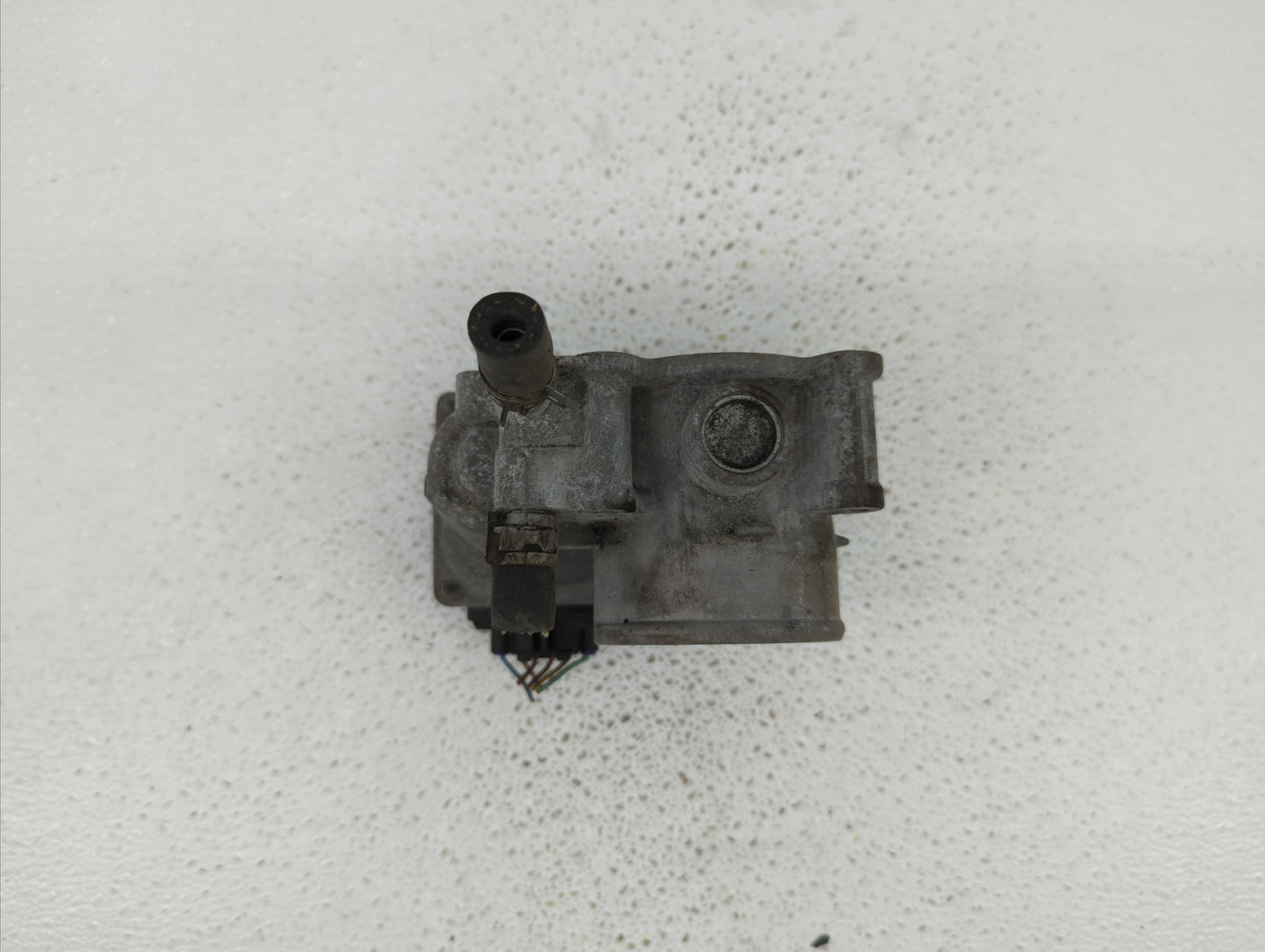 2011-2018 Toyota Corolla Throttle Body P/N:22030-0T080 Fits Fits 2011 2012 2013 2014 2015 2016 2017 2018 OEM Used Auto Parts