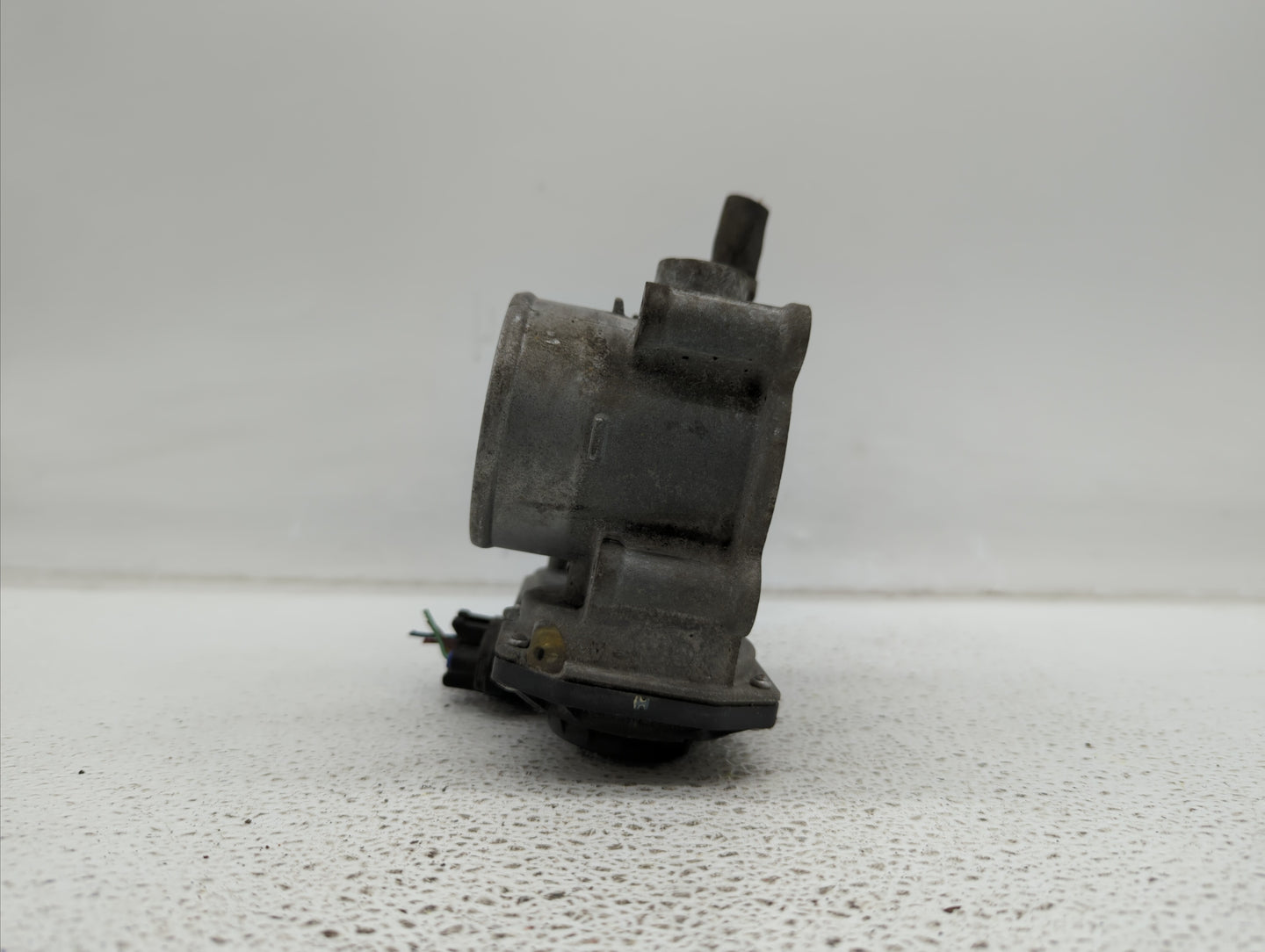 2011-2018 Toyota Corolla Throttle Body P/N:22030-0T080 Fits Fits 2011 2012 2013 2014 2015 2016 2017 2018 OEM Used Auto Parts