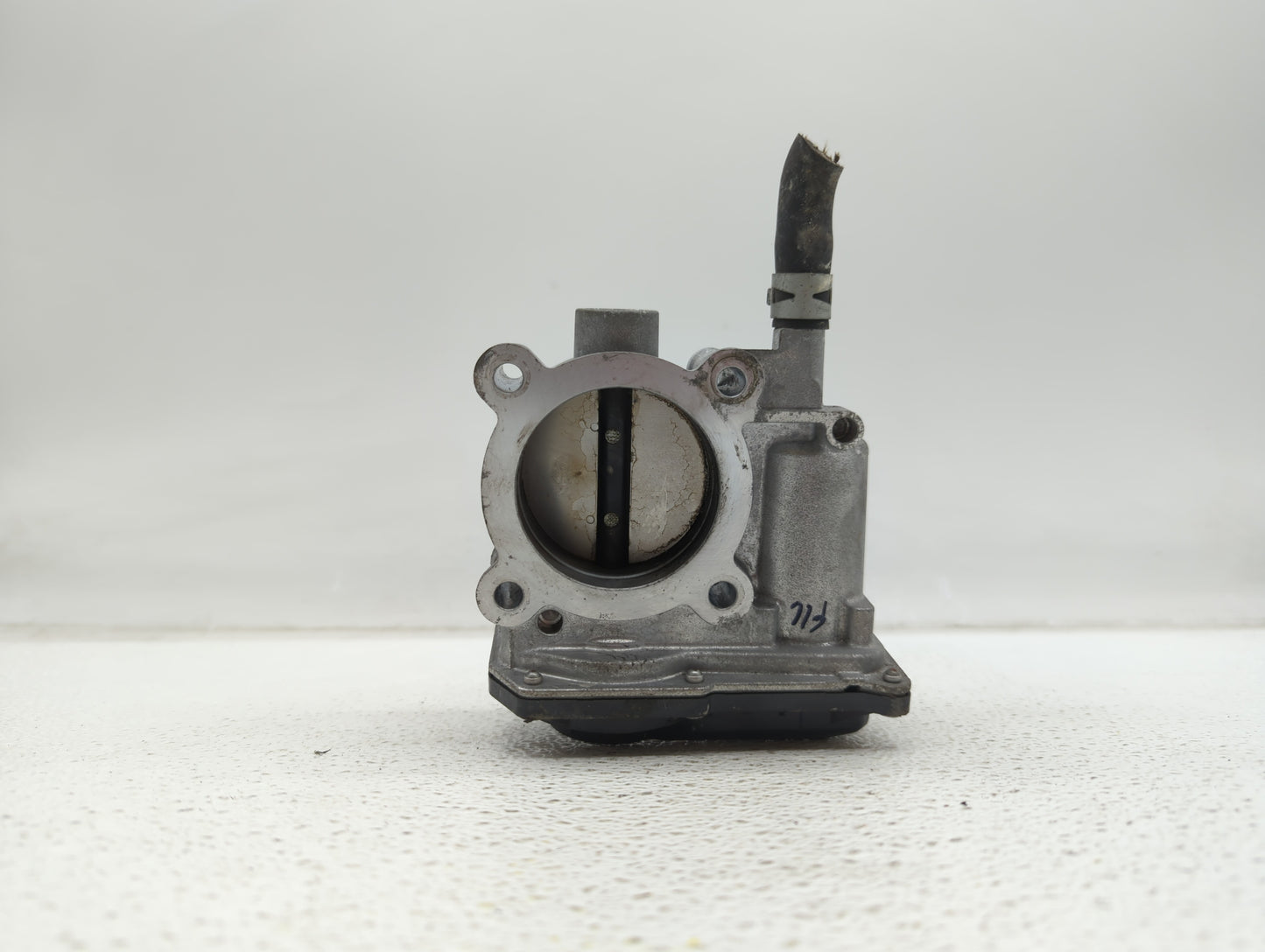 2011-2018 Toyota Corolla Throttle Body P/N:22030-0T080 Fits Fits 2011 2012 2013 2014 2015 2016 2017 2018 OEM Used Auto Parts