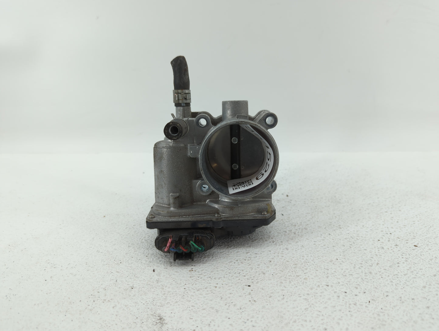 2011-2018 Toyota Corolla Throttle Body P/N:22030-0T080 Fits Fits 2011 2012 2013 2014 2015 2016 2017 2018 OEM Used Auto Parts