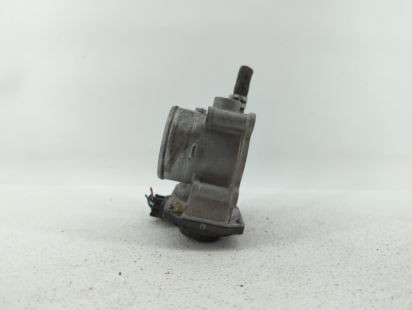 2011-2018 Toyota Corolla Throttle Body P/N:22030-0T080 Fits Fits 2011 2012 2013 2014 2015 2016 2017 2018 OEM Used Auto Parts