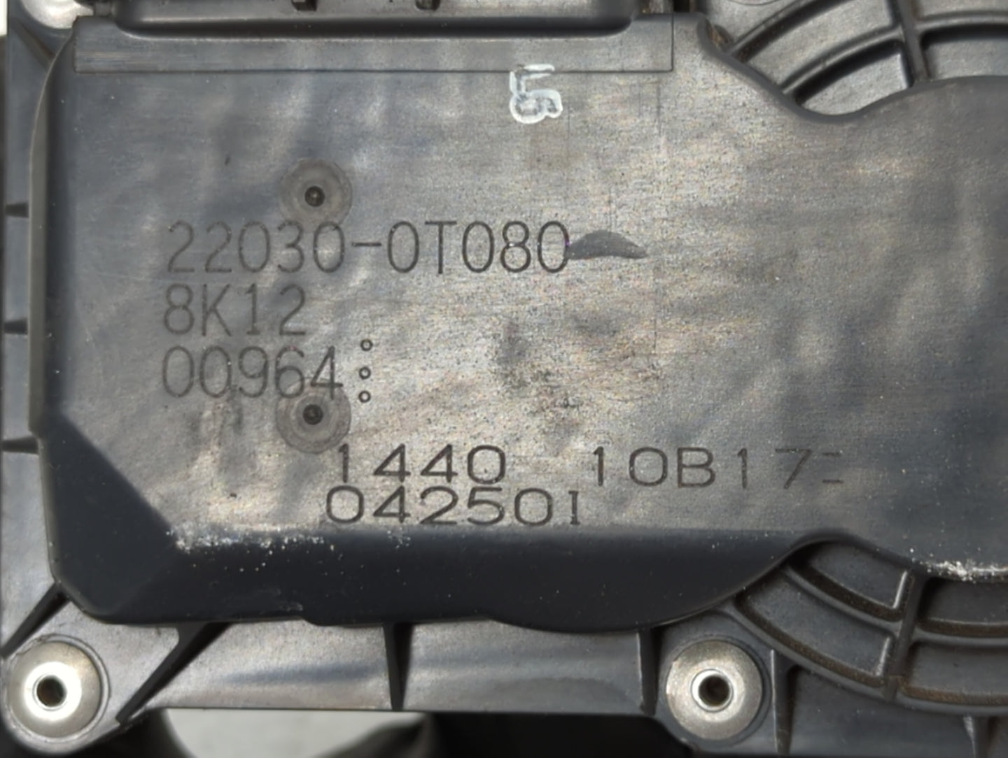 2011-2018 Toyota Corolla Throttle Body P/N:22030-0T080 Fits Fits 2011 2012 2013 2014 2015 2016 2017 2018 OEM Used Auto Parts