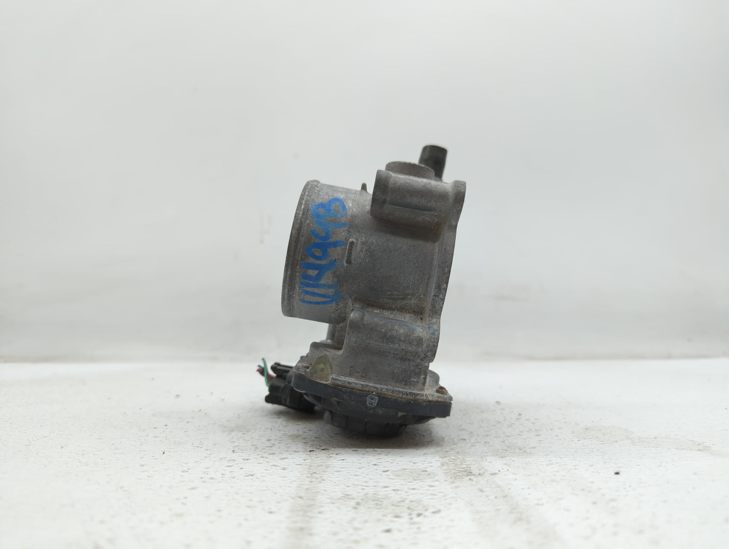2011-2018 Toyota Corolla Throttle Body P/N:22030-0T080 Fits Fits 2011 2012 2013 2014 2015 2016 2017 2018 OEM Used Auto Parts