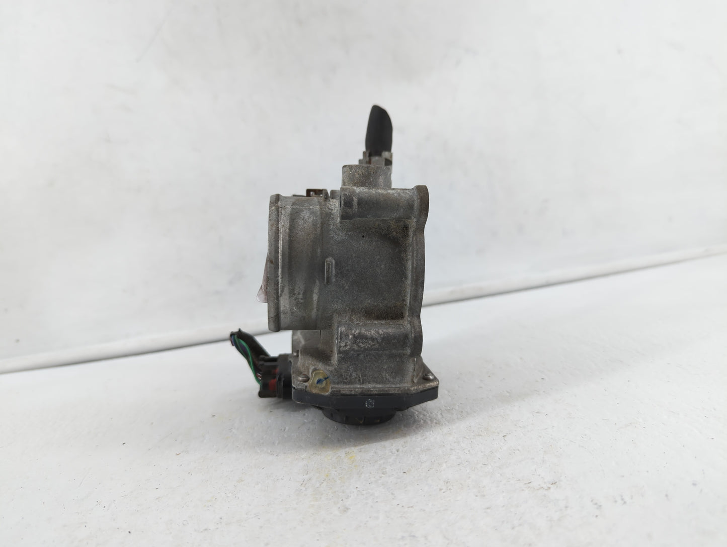 2011-2018 Toyota Corolla Throttle Body P/N:22030-0T080 Fits Fits 2011 2012 2013 2014 2015 2016 2017 2018 OEM Used Auto Parts