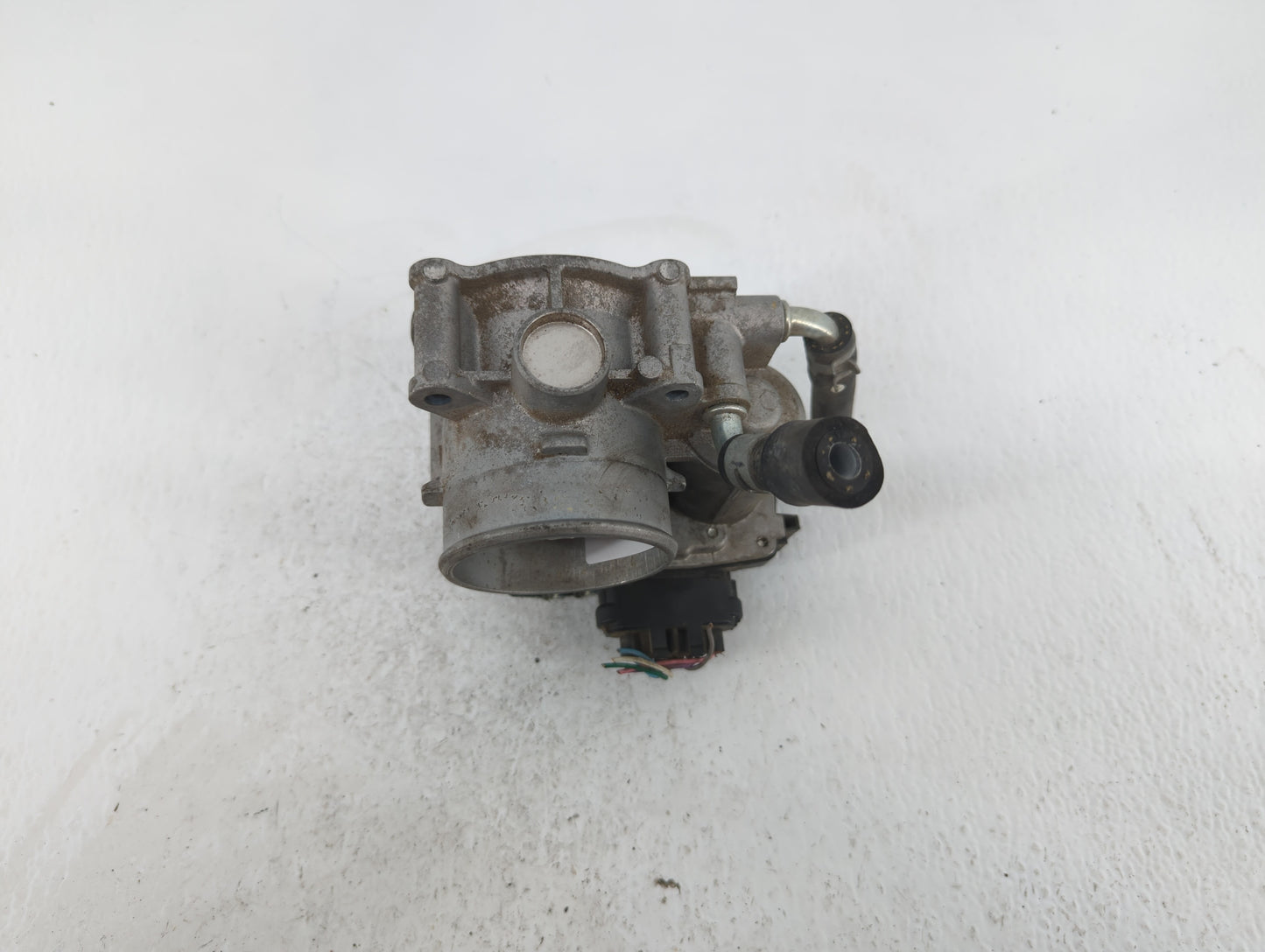 2011-2018 Toyota Corolla Throttle Body P/N:22030-0T080 Fits Fits 2011 2012 2013 2014 2015 2016 2017 2018 OEM Used Auto Parts