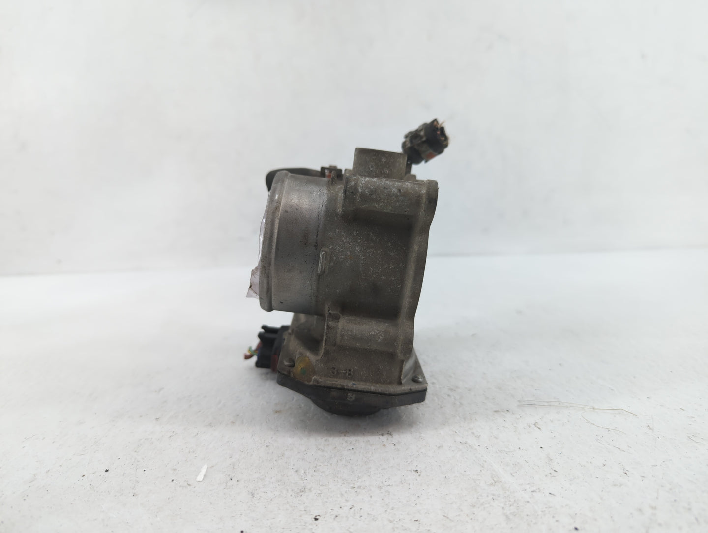 2011-2018 Toyota Corolla Throttle Body P/N:22030-0T080 Fits Fits 2011 2012 2013 2014 2015 2016 2017 2018 OEM Used Auto Parts