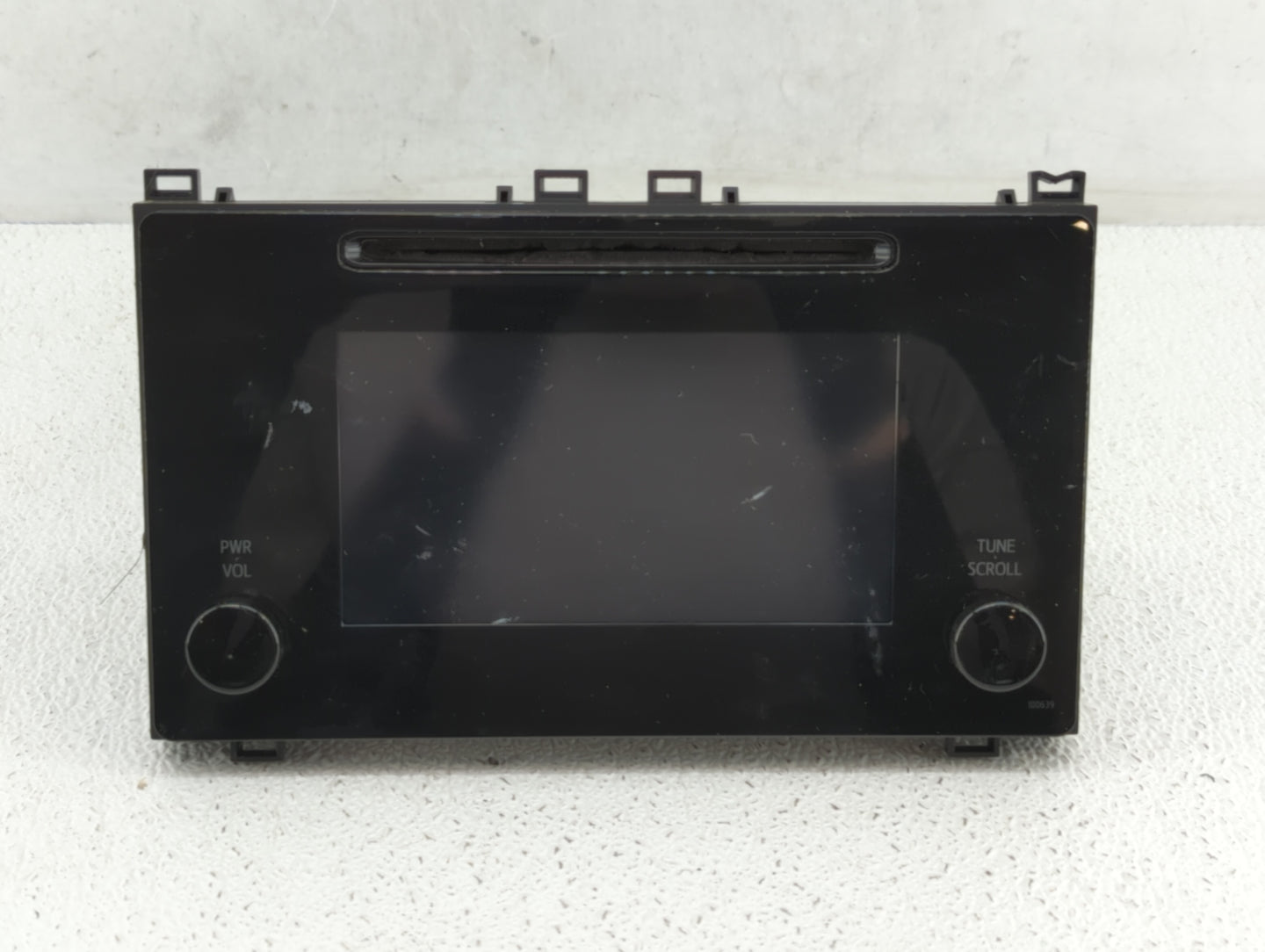 2017-2018 Toyota Corolla Am Fm Cd Player Radio Receiver - Oemusedautoparts1.com