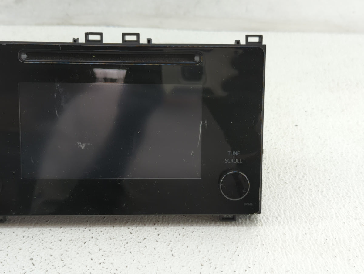 2017-2018 Toyota Corolla Am Fm Cd Player Radio Receiver 409219 - Oemusedautoparts1.com