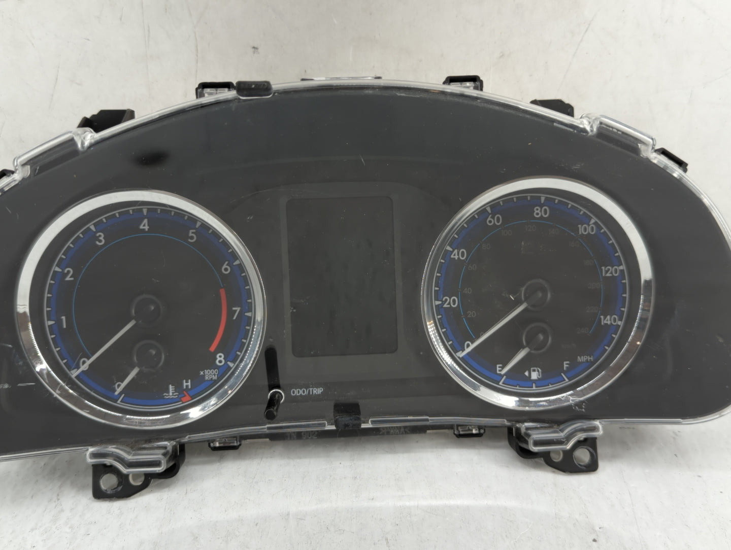 2018-2019 Toyota Corolla Instrument Cluster Speedometer Gauges P/N:TN157580-9380 83800-F2U80-00 Fits Fits 2018 2019 OEM Used