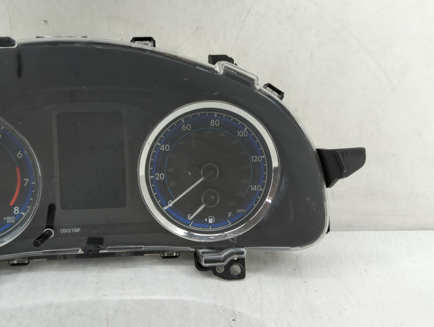 2018-2019 Toyota Corolla Instrument Cluster Speedometer Gauges P/N:TN157580-9380 83800-F2U80-00 Fits Fits 2018 2019 OEM Used