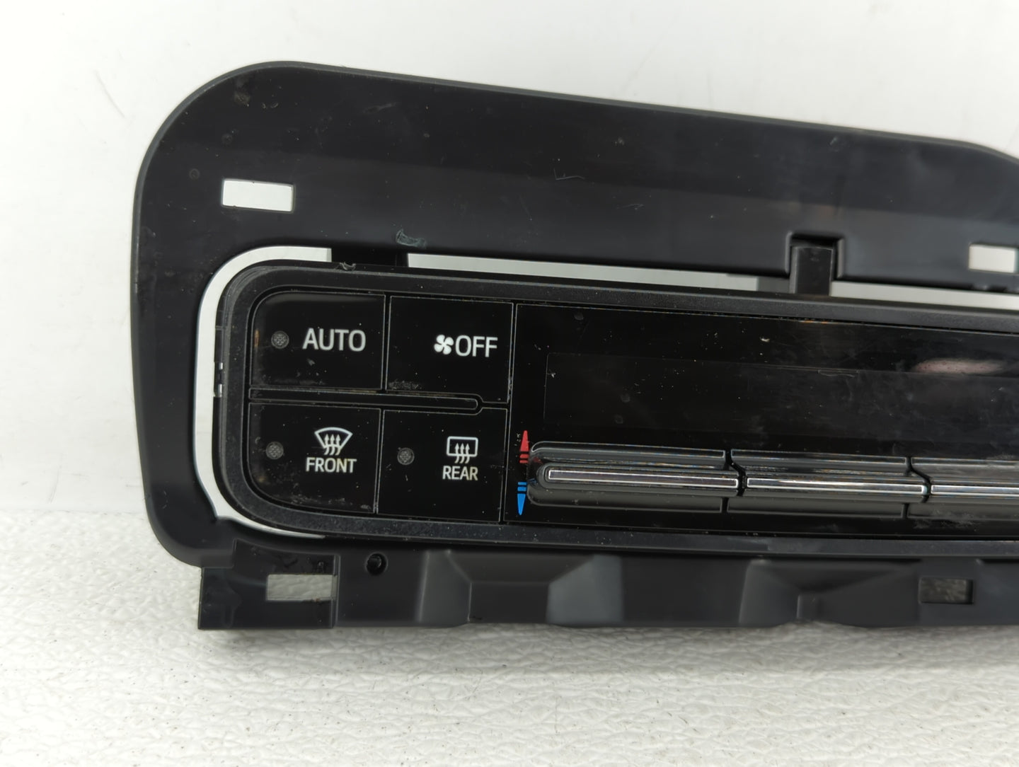 2017-2019 Toyota Corolla Climate Control Module Temperature AC/Heater Replacement P/N:55900-02A30 55468-02060 Fits OEM Used 