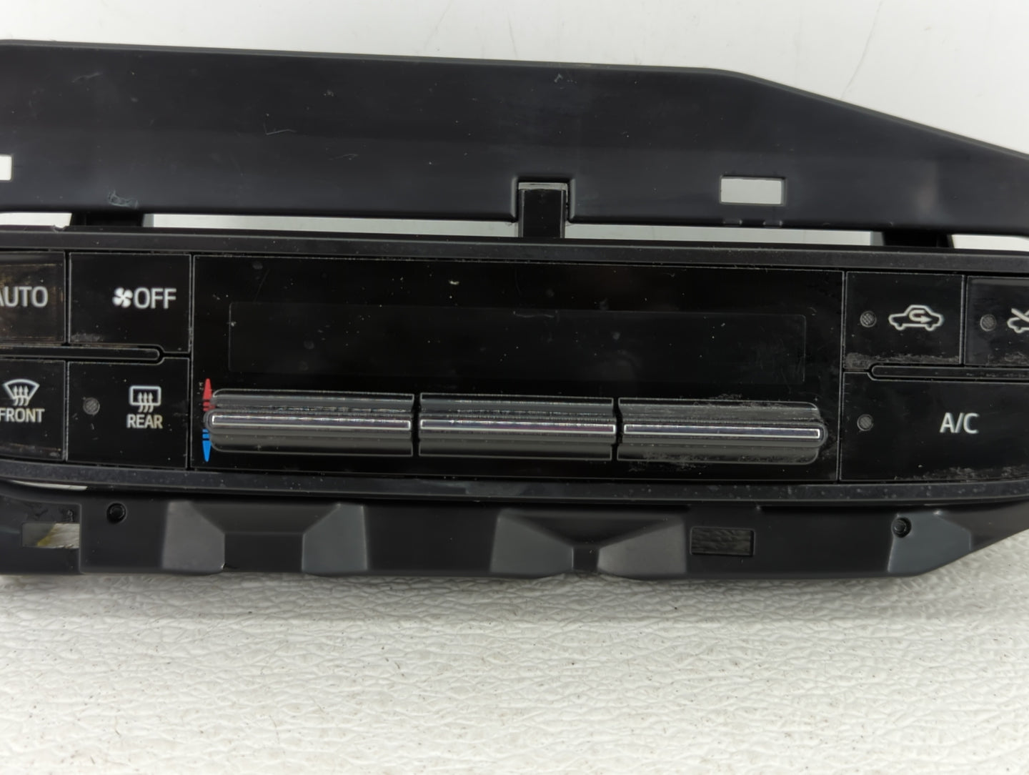 2017-2019 Toyota Corolla Climate Control Module Temperature AC/Heater Replacement P/N:55900-02A30 55468-02060 Fits OEM Used 