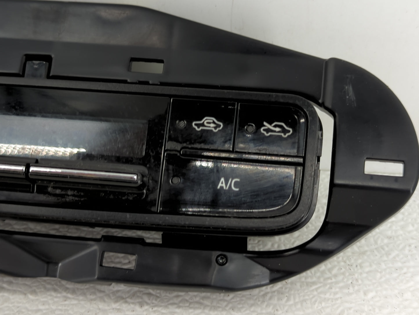 2017-2019 Toyota Corolla Climate Control Module Temperature AC/Heater Replacement P/N:55900-02A30 55468-02060 Fits OEM Used 