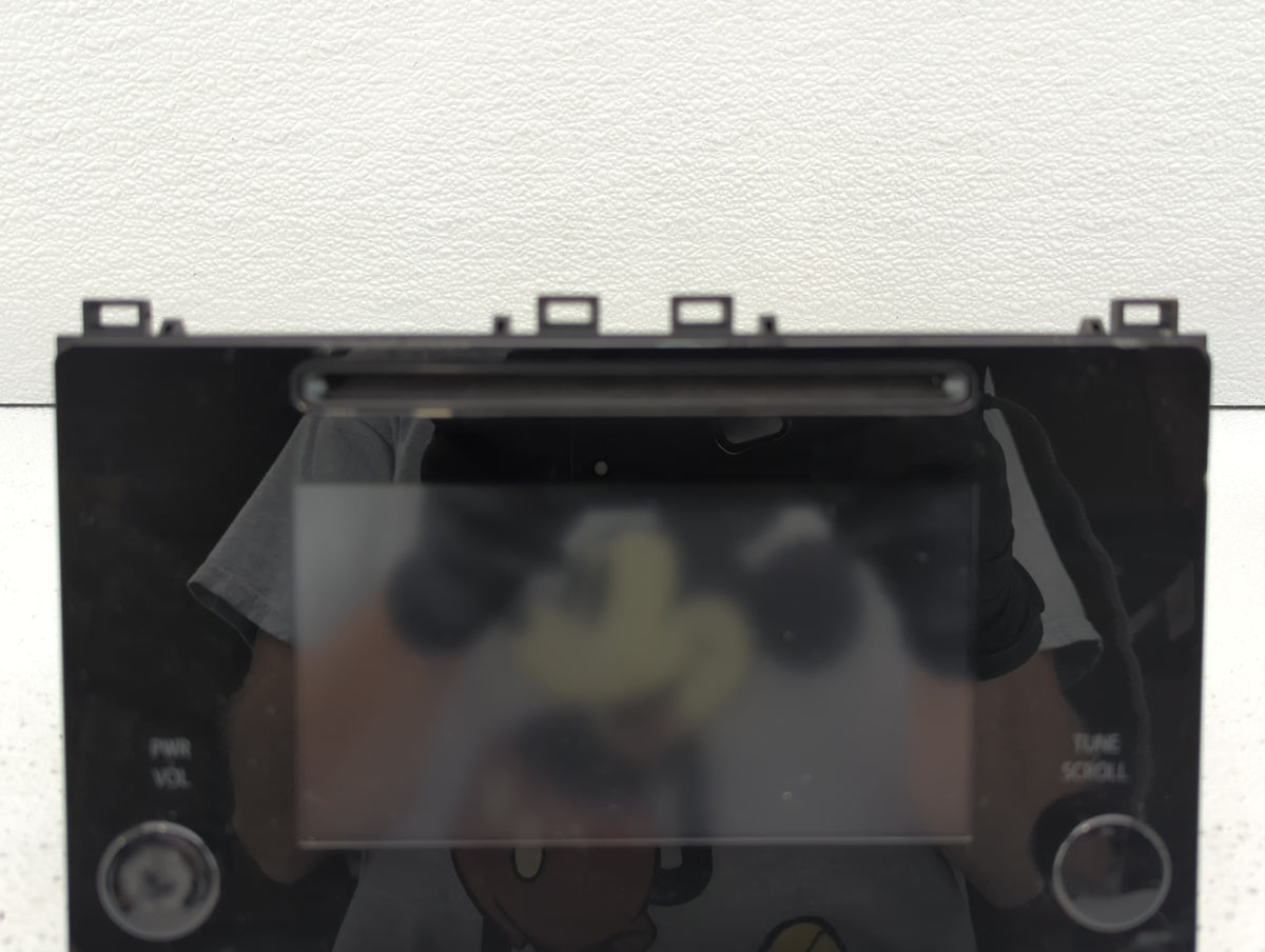 2017-2019 Toyota Corolla Am Fm Cd Player Radio Receiver 451419 - Oemusedautoparts1.com