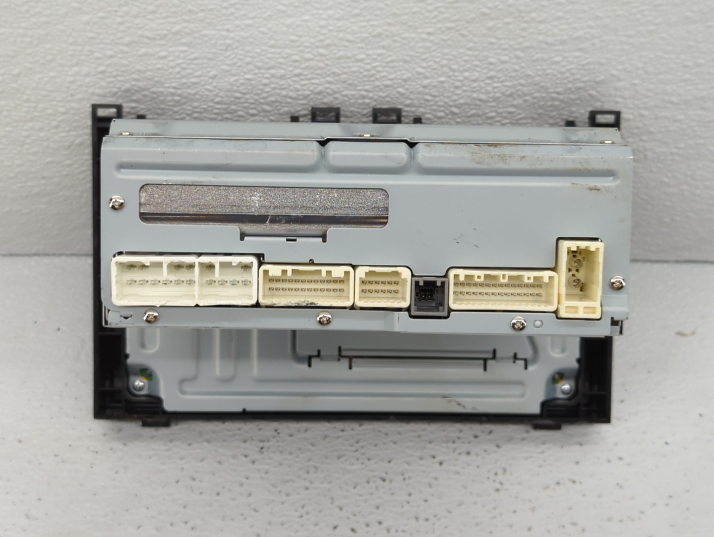 2017-2019 Toyota Corolla Am Fm Cd Player Radio Receiver - Oemusedautoparts1.com