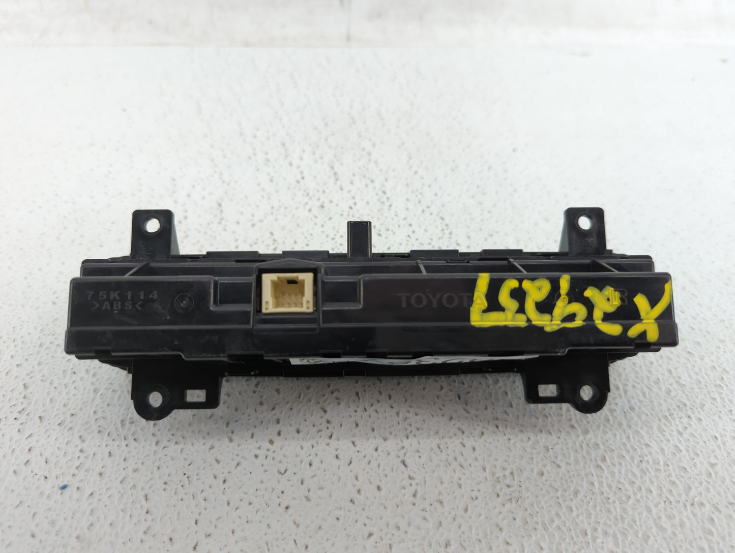 2017-2019 Toyota Corolla Climate Control Module Temperature AC/Heater Replacement P/N:75K114 Fits Fits 2017 2018 2019 OEM Us