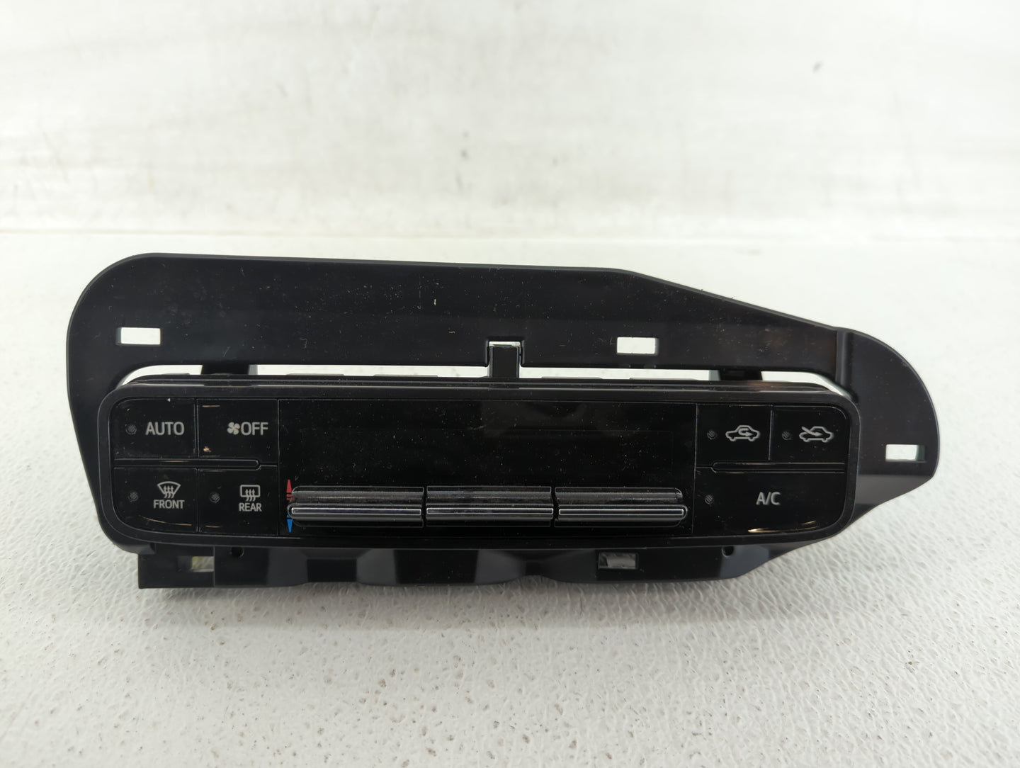 2017-2019 Toyota Corolla Climate Control Module Temperature AC/Heater Replacement P/N:75K114 Fits Fits 2017 2018 2019 OEM Us