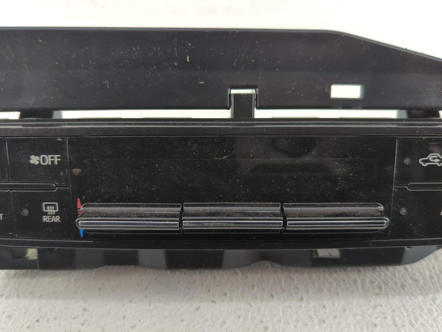 2017-2019 Toyota Corolla Climate Control Module Temperature AC/Heater Replacement P/N:75K114 Fits Fits 2017 2018 2019 OEM Us