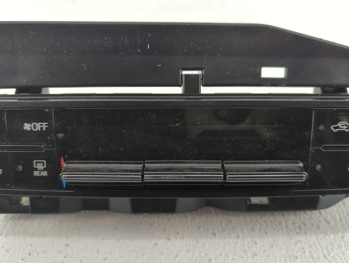 2017-2019 Toyota Corolla Climate Control Module Temperature AC/Heater Replacement P/N:75K114 Fits Fits 2017 2018 2019 OEM Us