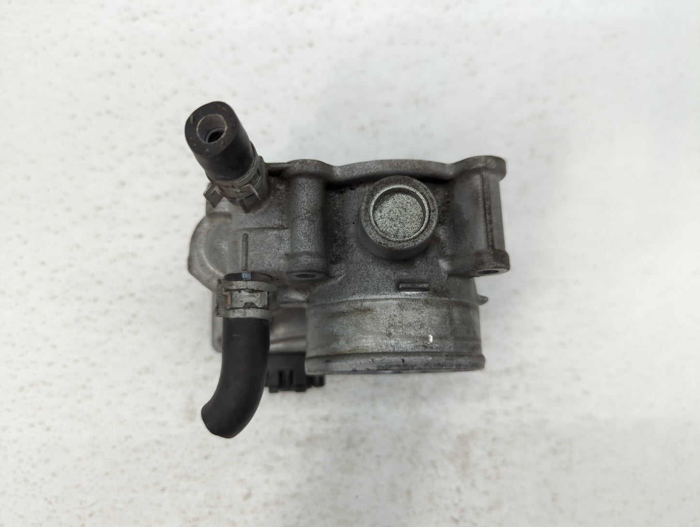 2011-2019 Toyota Corolla Throttle Body P/N:22030-0T080 Fits Fits 2011 2012 2013 2014 2015 2016 2017 2018 2019 OEM Used Auto 