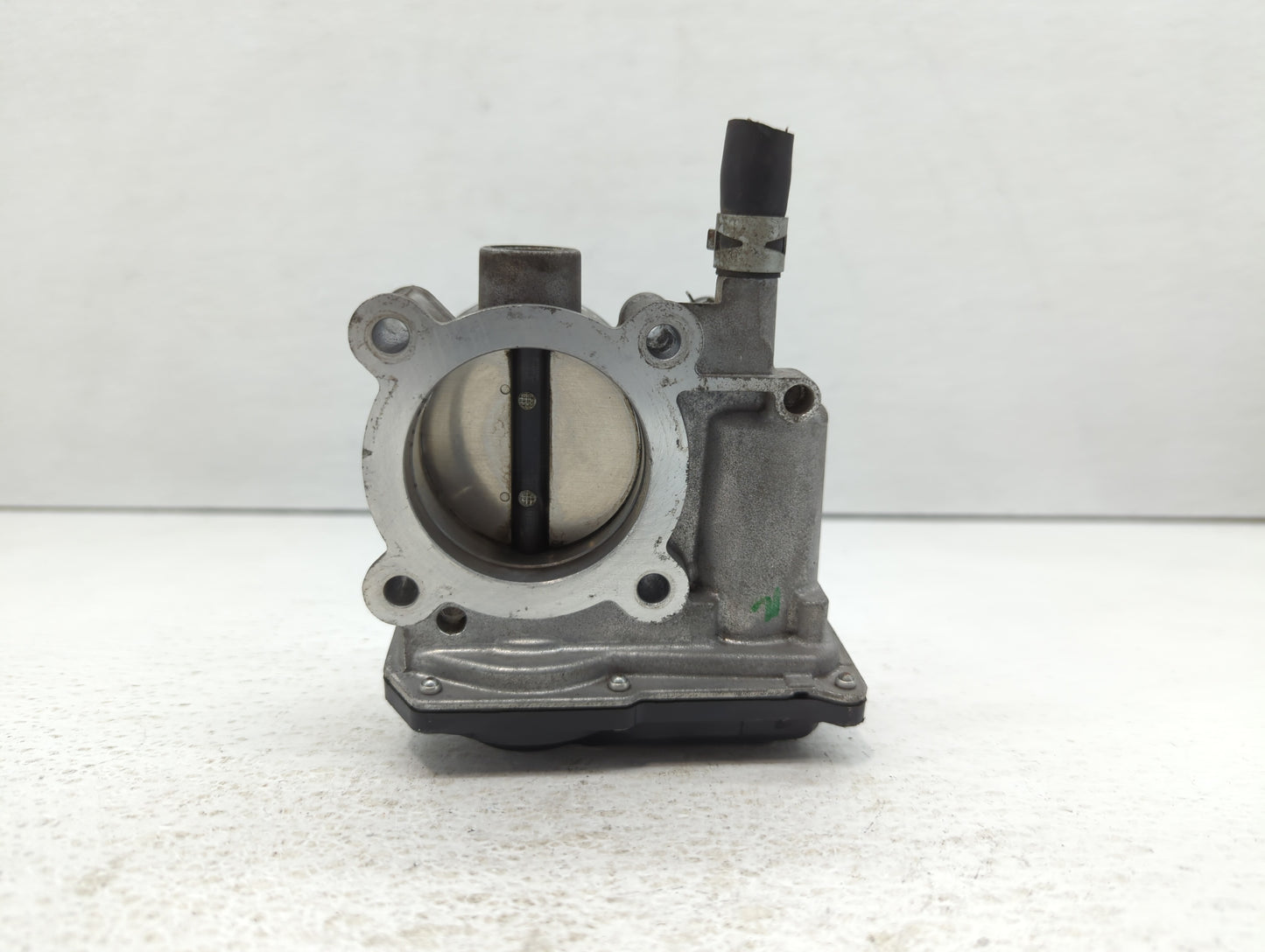 2011-2019 Toyota Corolla Throttle Body P/N:22030-0T080 Fits Fits 2011 2012 2013 2014 2015 2016 2017 2018 2019 OEM Used Auto 