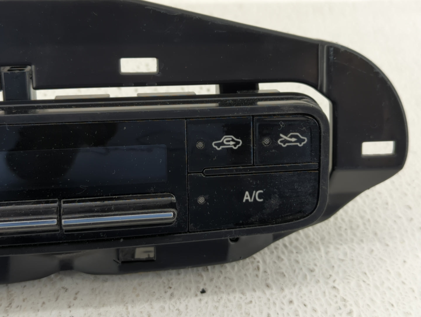 2017-2019 Toyota Corolla Climate Control Module Temperature AC/Heater Replacement P/N:55468-02060 75K114 Fits Fits 2017 2018