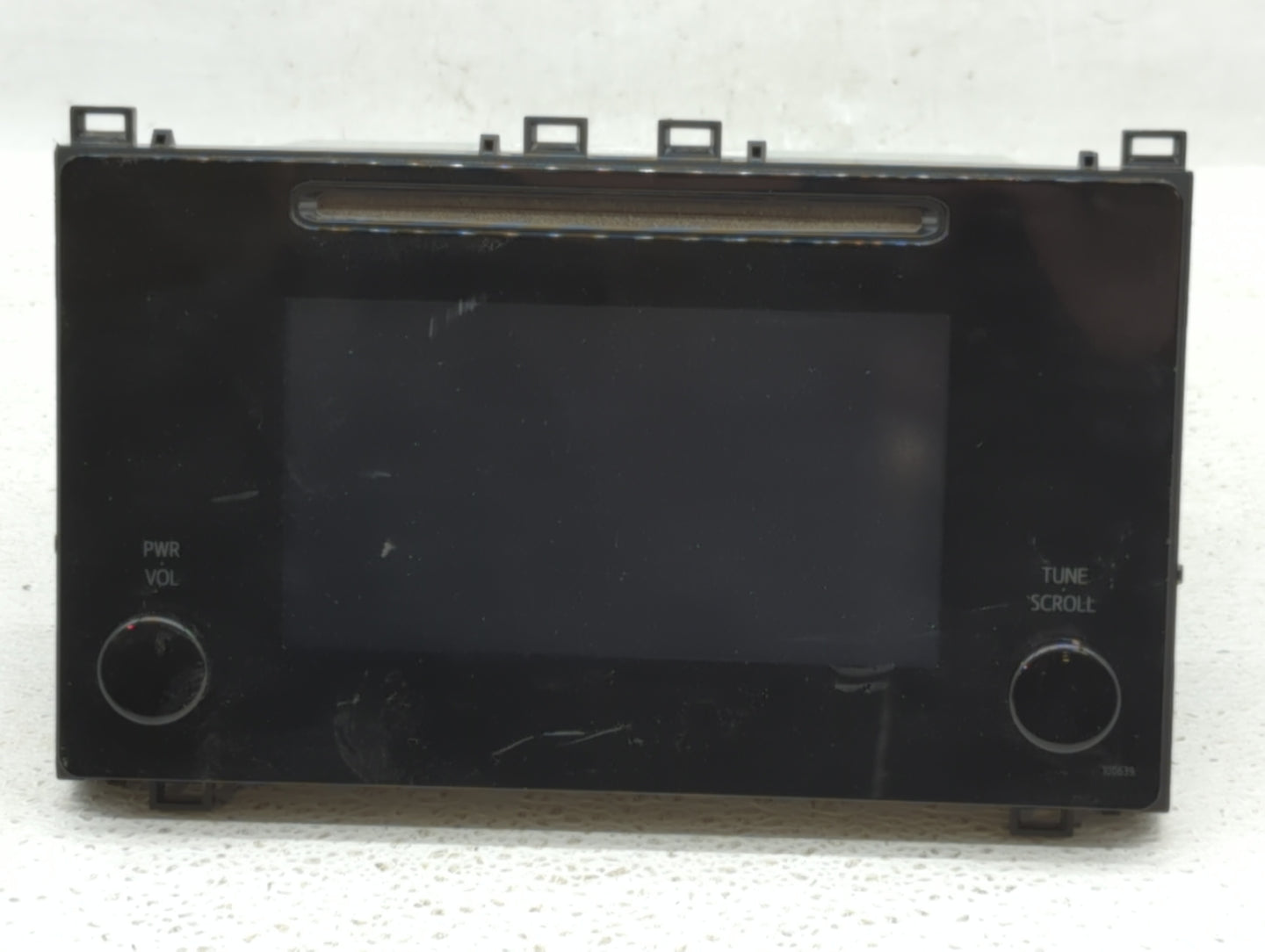2017-2019 Toyota Corolla Am Fm Cd Player Radio Receiver - Oemusedautoparts1.com