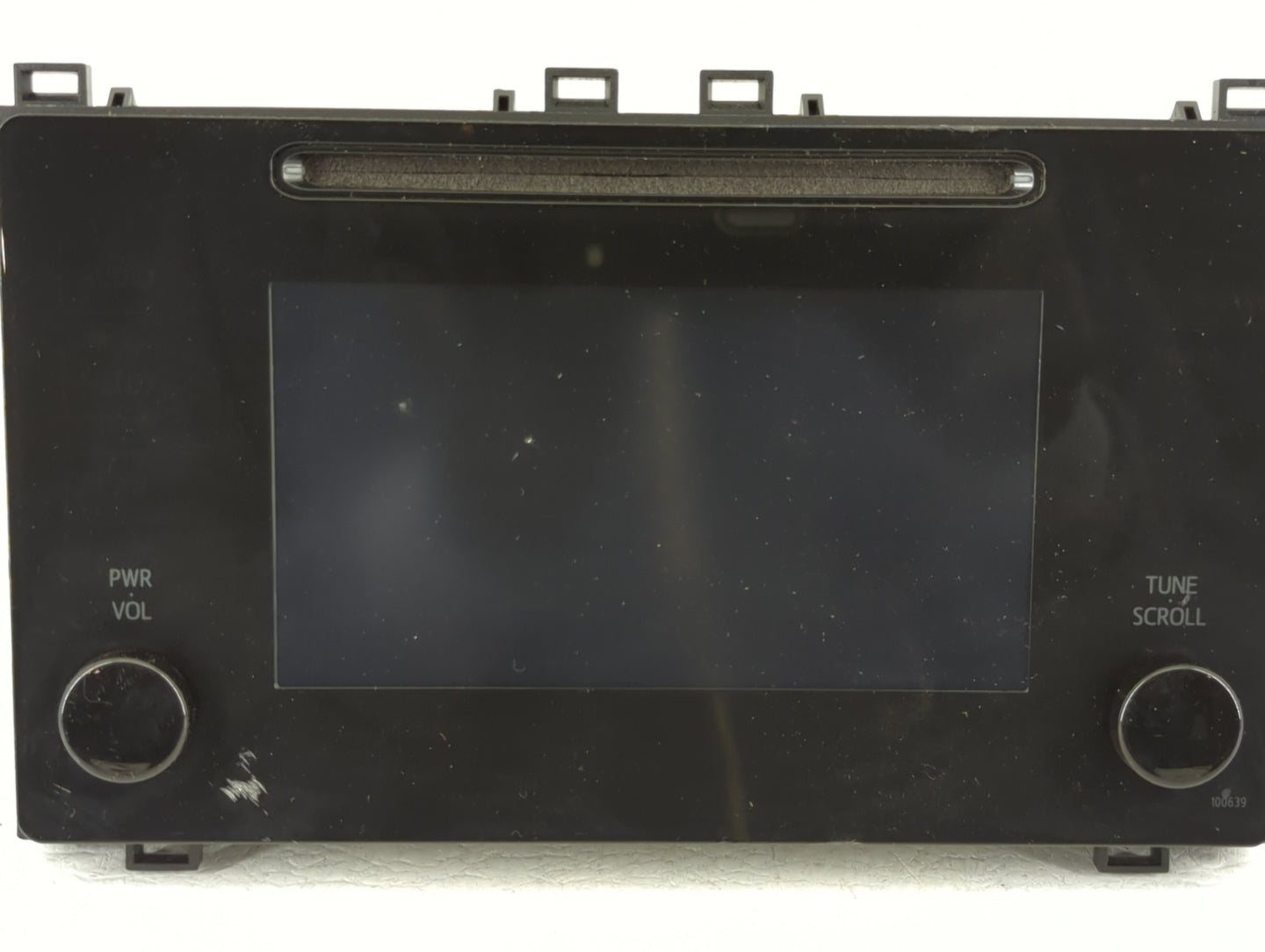 2017-2019 Toyota Corolla Am Fm Cd Player Radio Receiver - Oemusedautoparts1.com