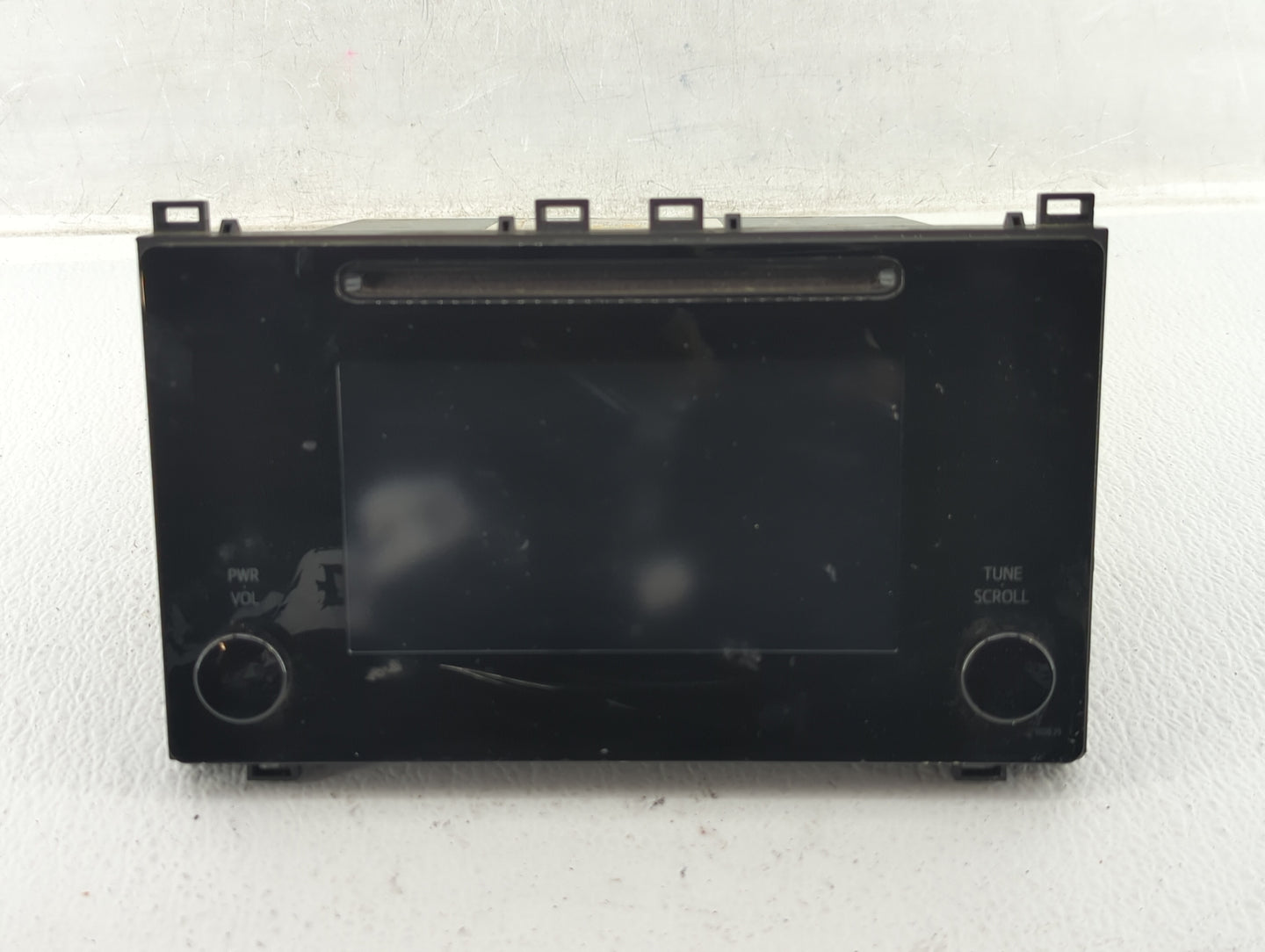 2017-2019 Toyota Corolla Am Fm Cd Player Radio Receiver - Oemusedautoparts1.com