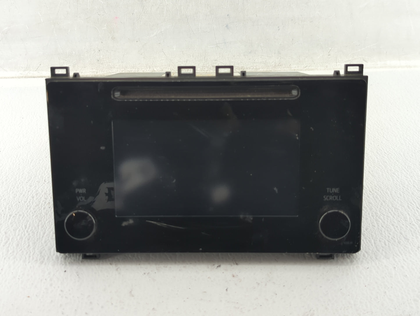 2017-2019 Toyota Corolla Am Fm Cd Player Radio Receiver - Oemusedautoparts1.com