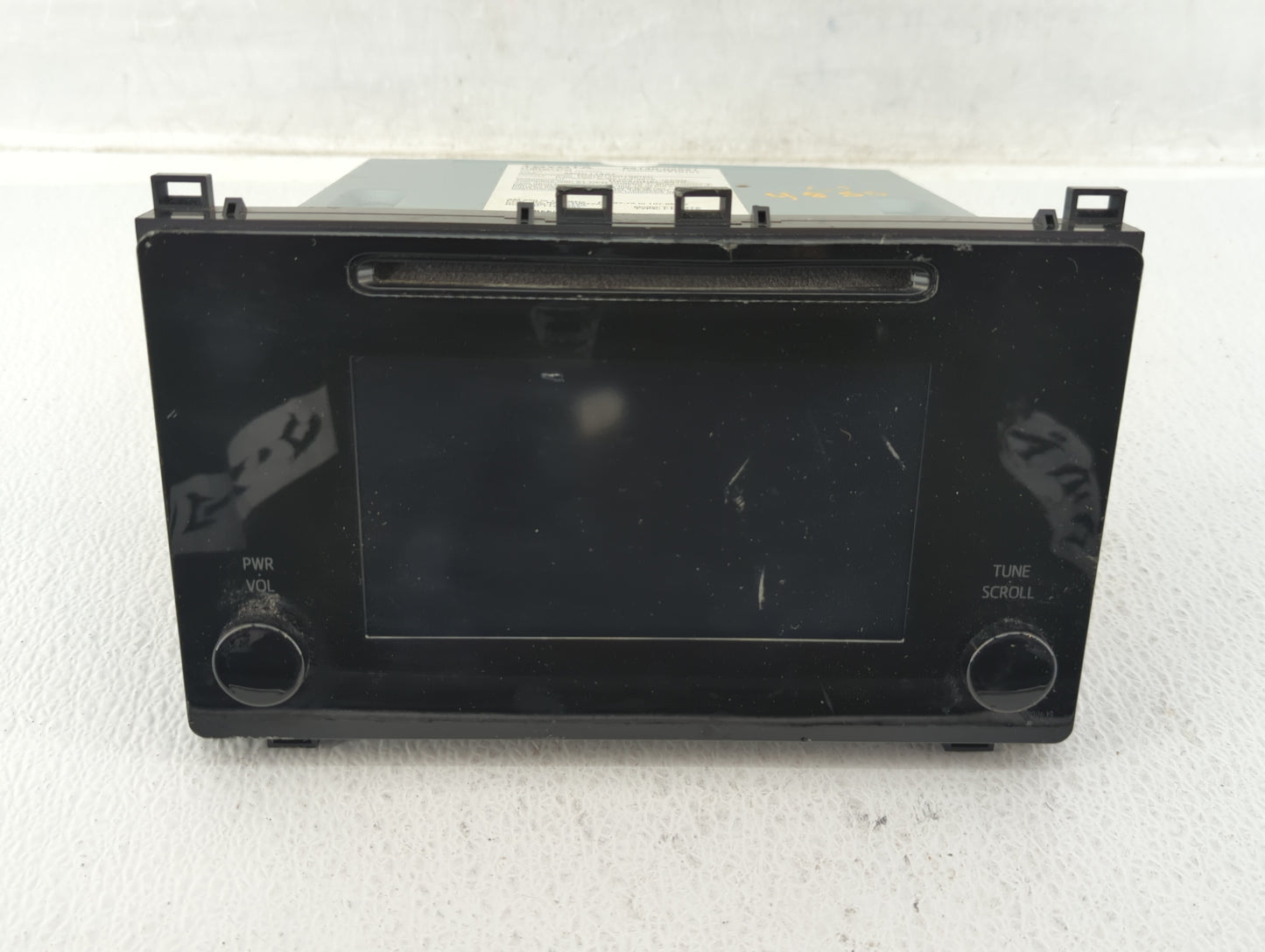 2017-2019 Toyota Corolla Am Fm Cd Player Radio Receiver - Oemusedautoparts1.com
