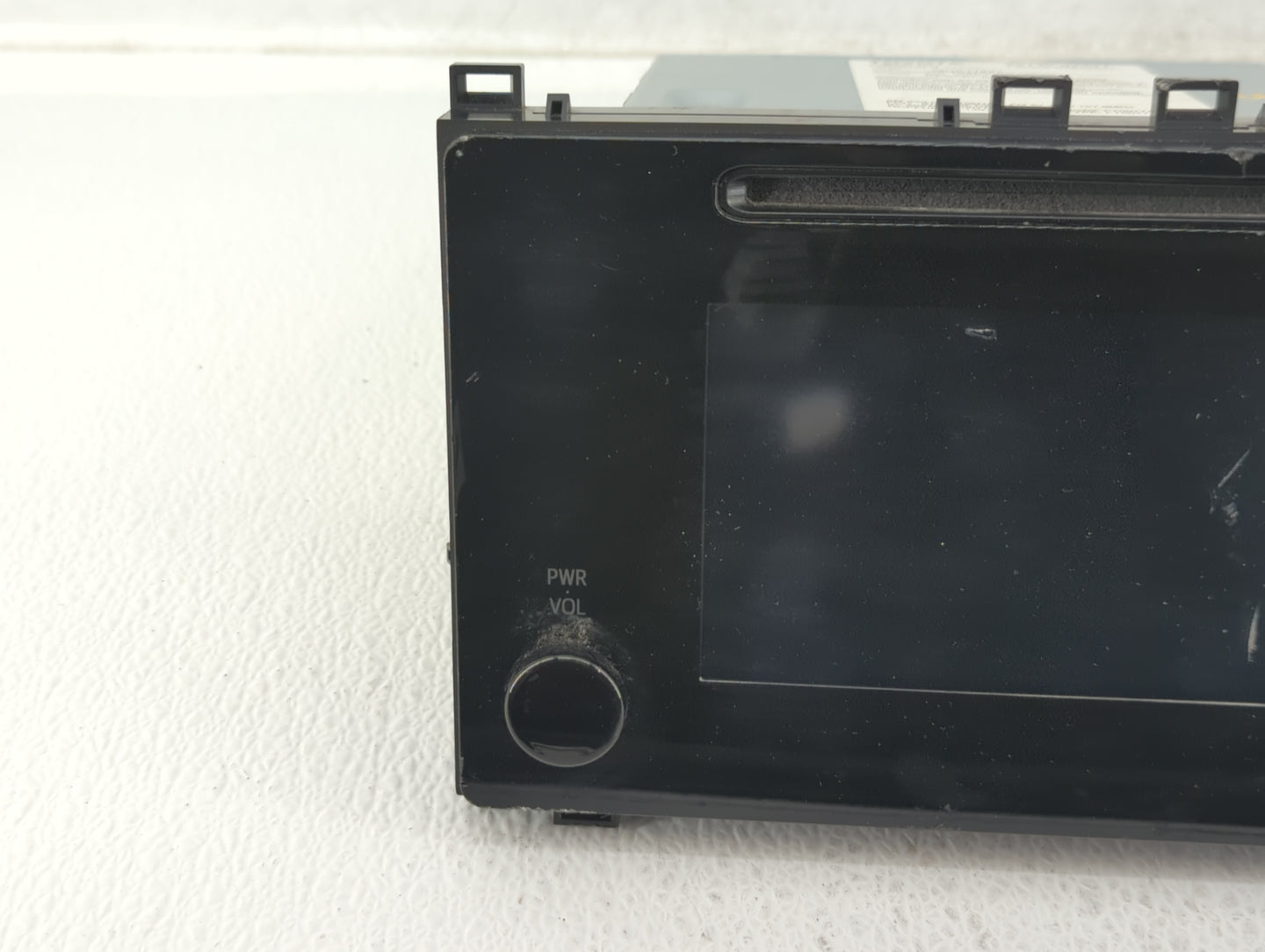 2017-2019 Toyota Corolla Am Fm Cd Player Radio Receiver - Oemusedautoparts1.com