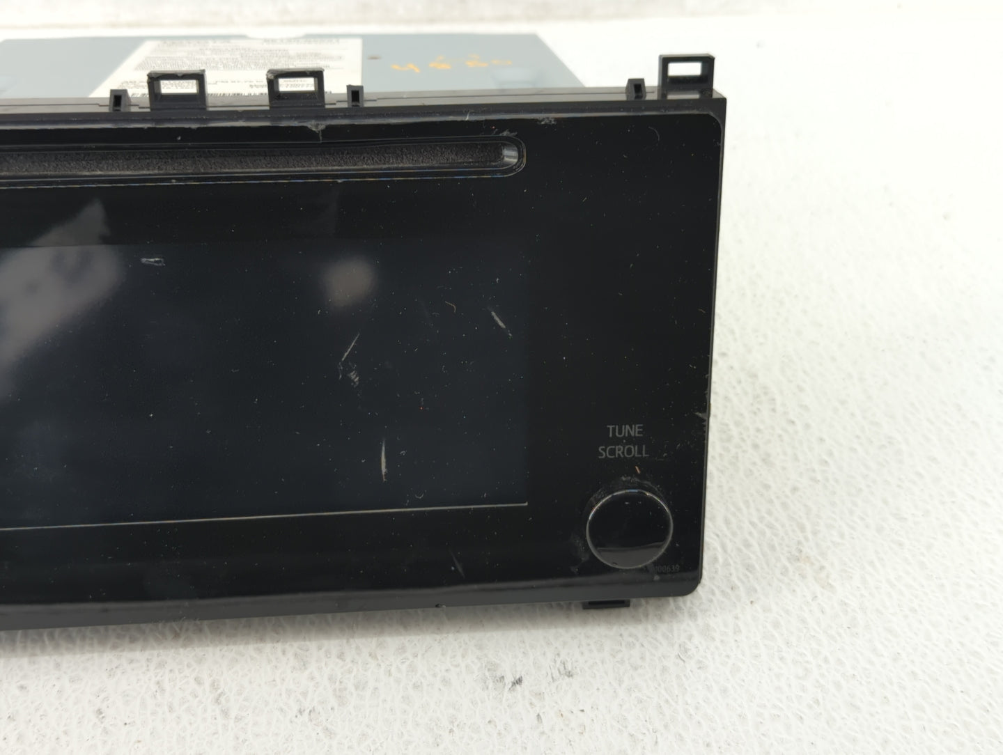 2017-2019 Toyota Corolla Am Fm Cd Player Radio Receiver - Oemusedautoparts1.com