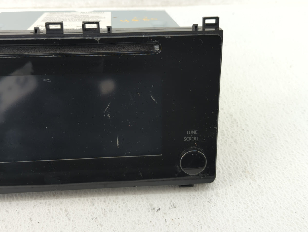 2017-2019 Toyota Corolla Am Fm Cd Player Radio Receiver 516997 - Oemusedautoparts1.com
