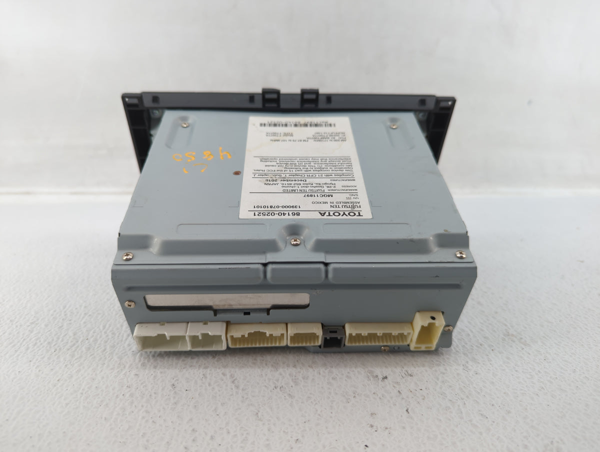 2017-2019 Toyota Corolla Am Fm Cd Player Radio Receiver 516997 - Oemusedautoparts1.com