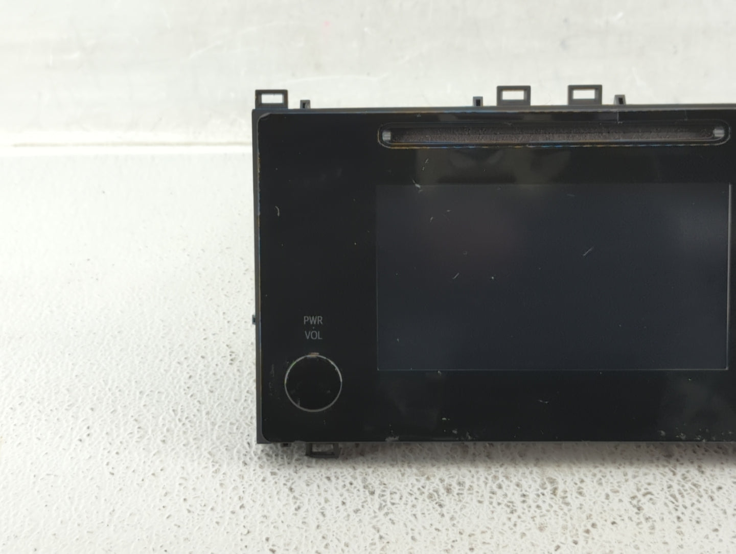 2017-2019 Toyota Corolla Am Fm Cd Player Radio Receiver - Oemusedautoparts1.com