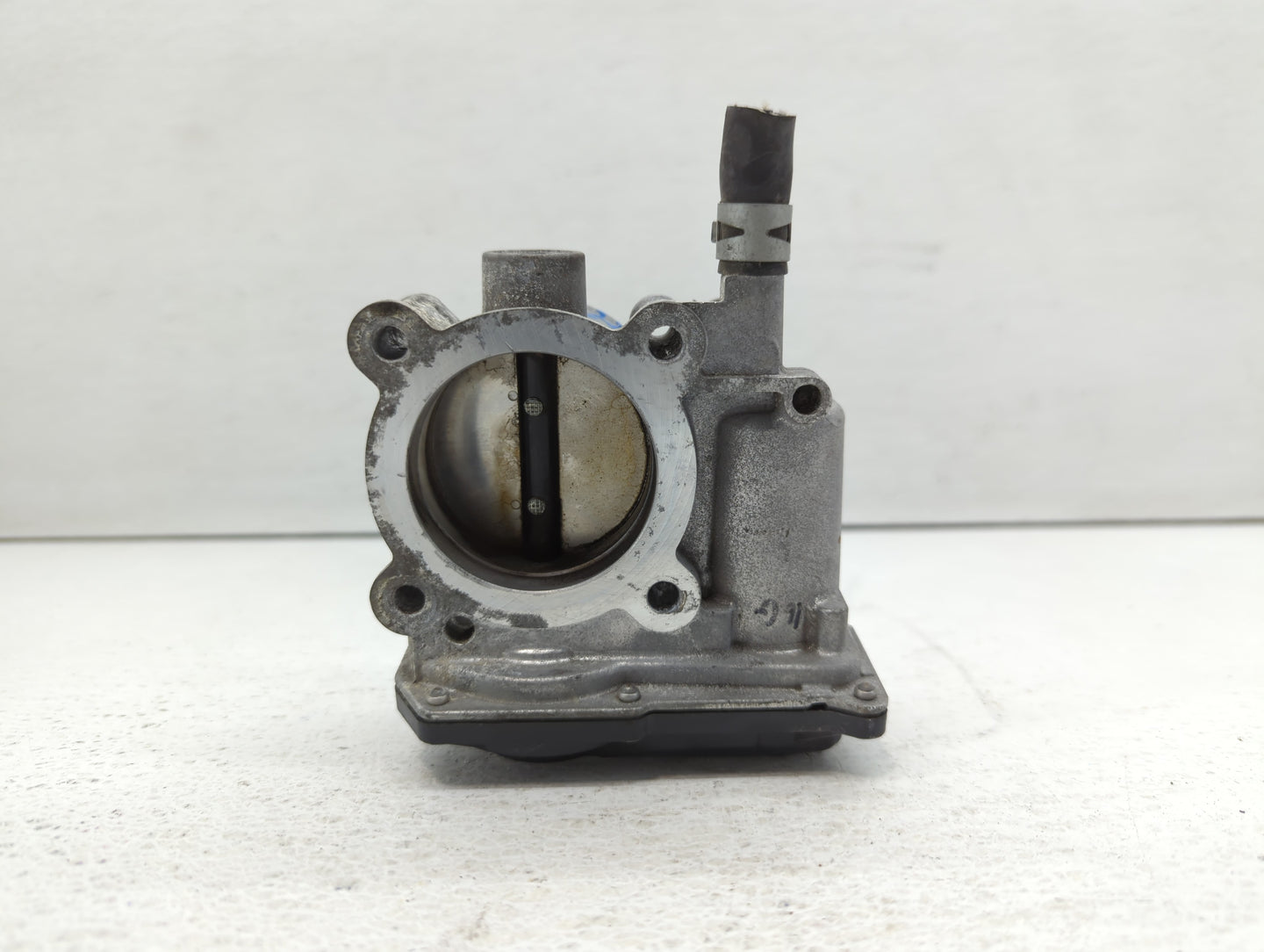 2011-2019 Toyota Corolla Throttle Body P/N:22030-0T080 Fits Fits 2011 2012 2013 2014 2015 2016 2017 2018 2019 OEM Used Auto 