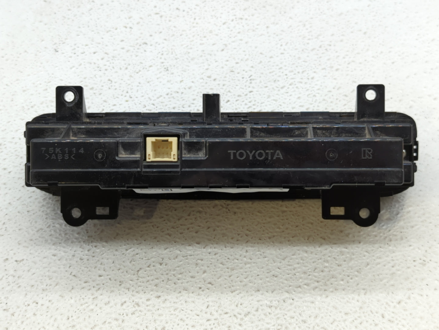 2017-2019 Toyota Corolla Climate Control Module Temperature AC/Heater Replacement P/N:75K114 Fits Fits 2017 2018 2019 OEM Us