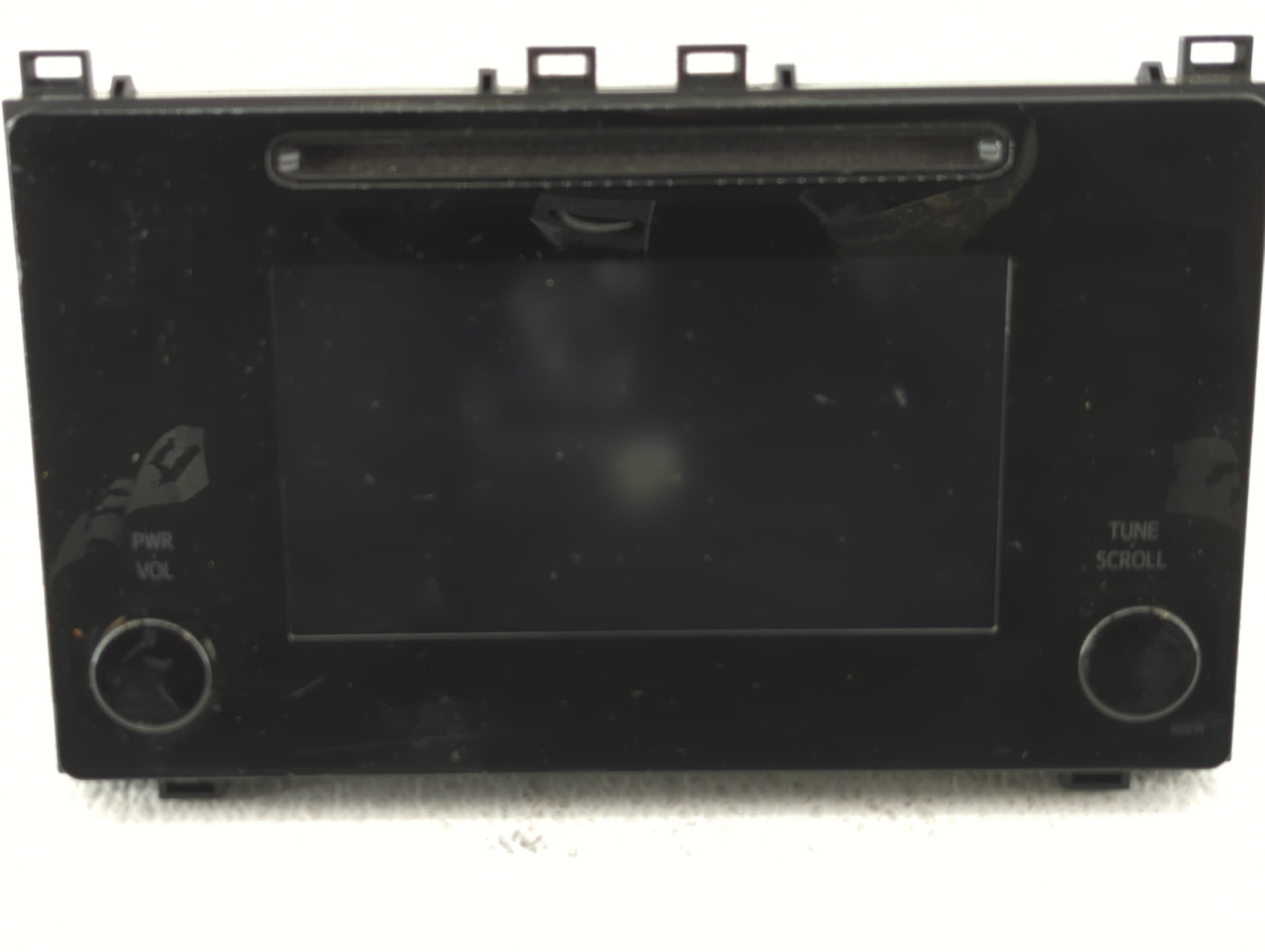 2017-2019 Toyota Corolla Am Fm Cd Player Radio Receiver - Oemusedautoparts1.com
