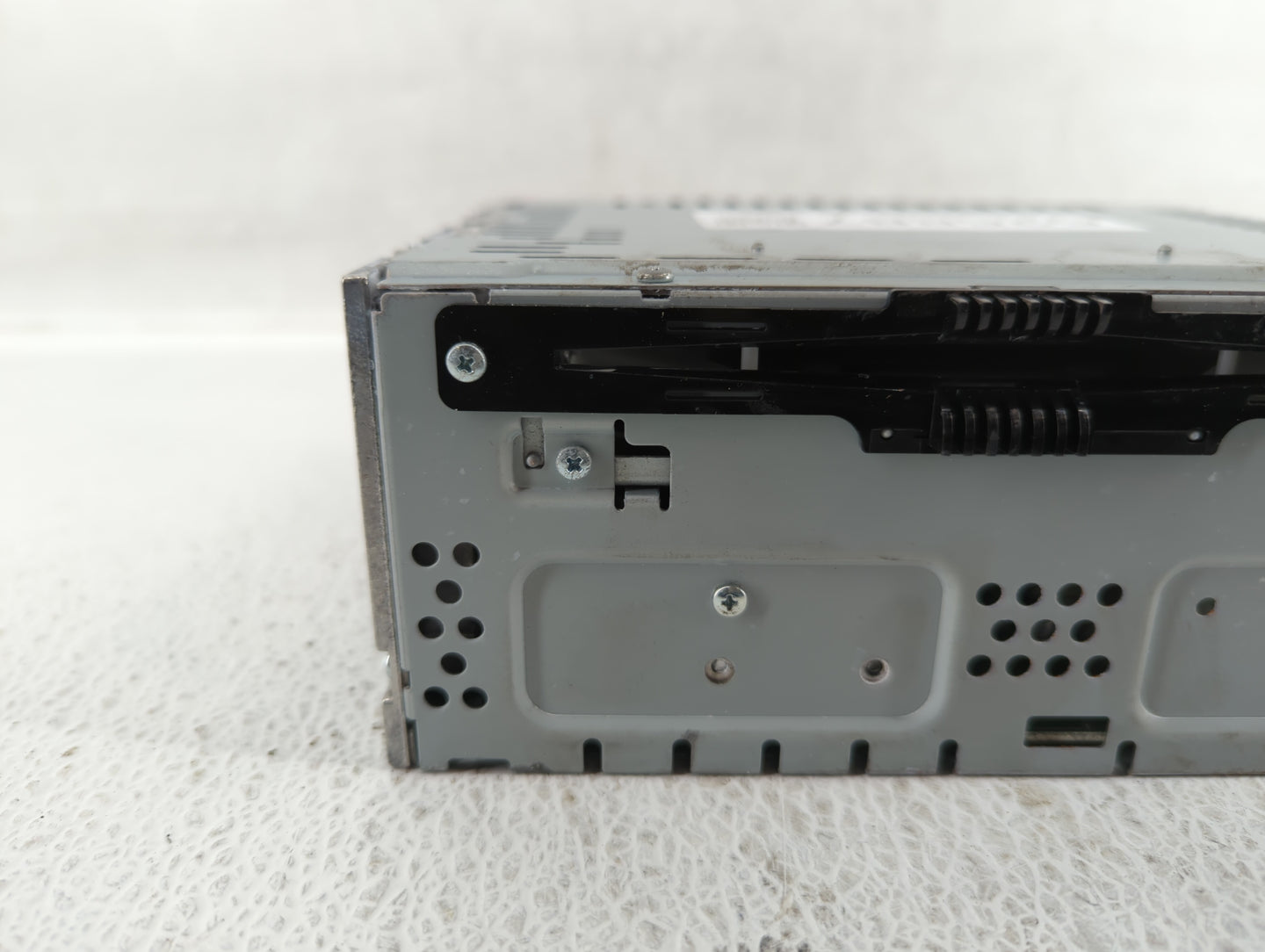 2017-2019 Toyota Corolla Am Fm Cd Player Radio Receiver - Oemusedautoparts1.com