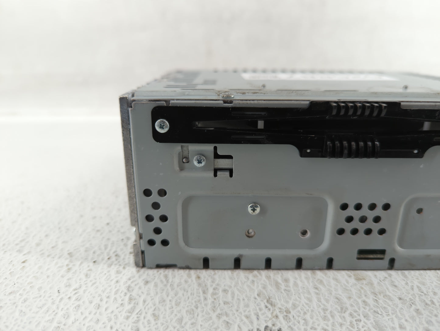 2017-2019 Toyota Corolla Am Fm Cd Player Radio Receiver - Oemusedautoparts1.com