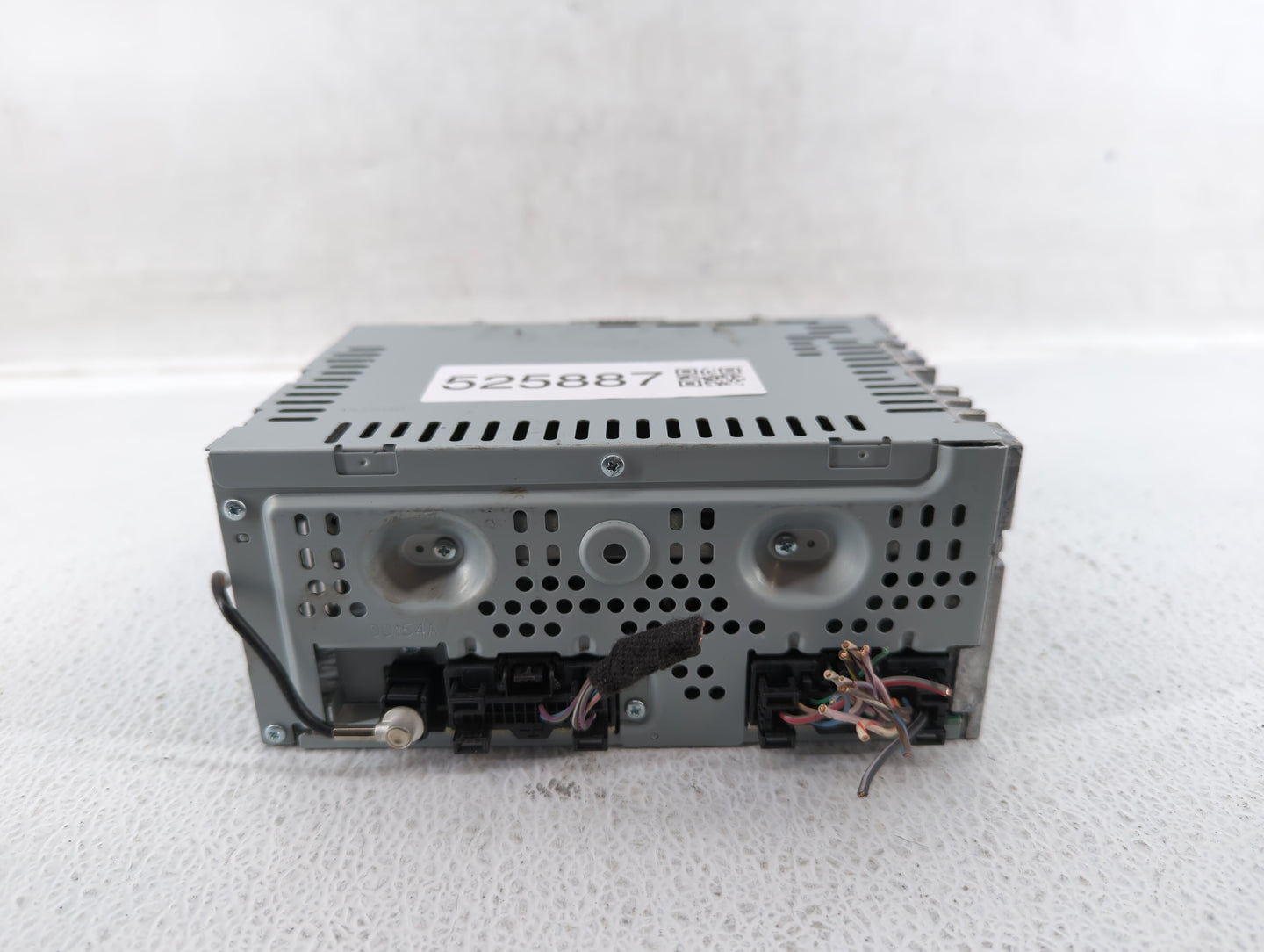 2017-2019 Toyota Corolla Am Fm Cd Player Radio Receiver - Oemusedautoparts1.com