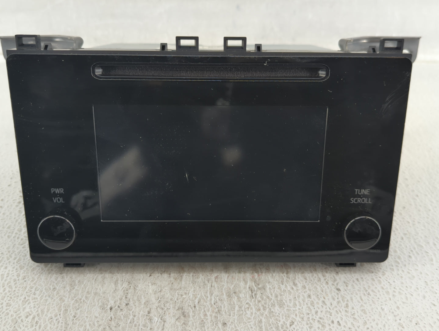 2017-2019 Toyota Corolla Am Fm Cd Player Radio Receiver - Oemusedautoparts1.com