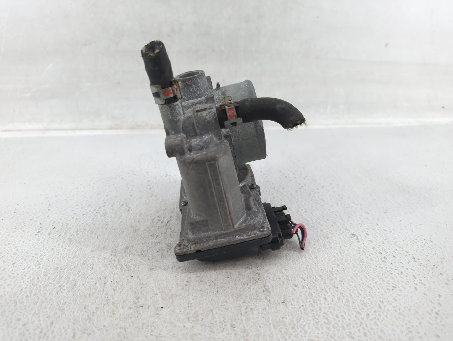 2011-2019 Toyota Corolla Throttle Body P/N:22030-0T080 Fits Fits 2011 2012 2013 2014 2015 2016 2017 2018 2019 OEM Used Auto 