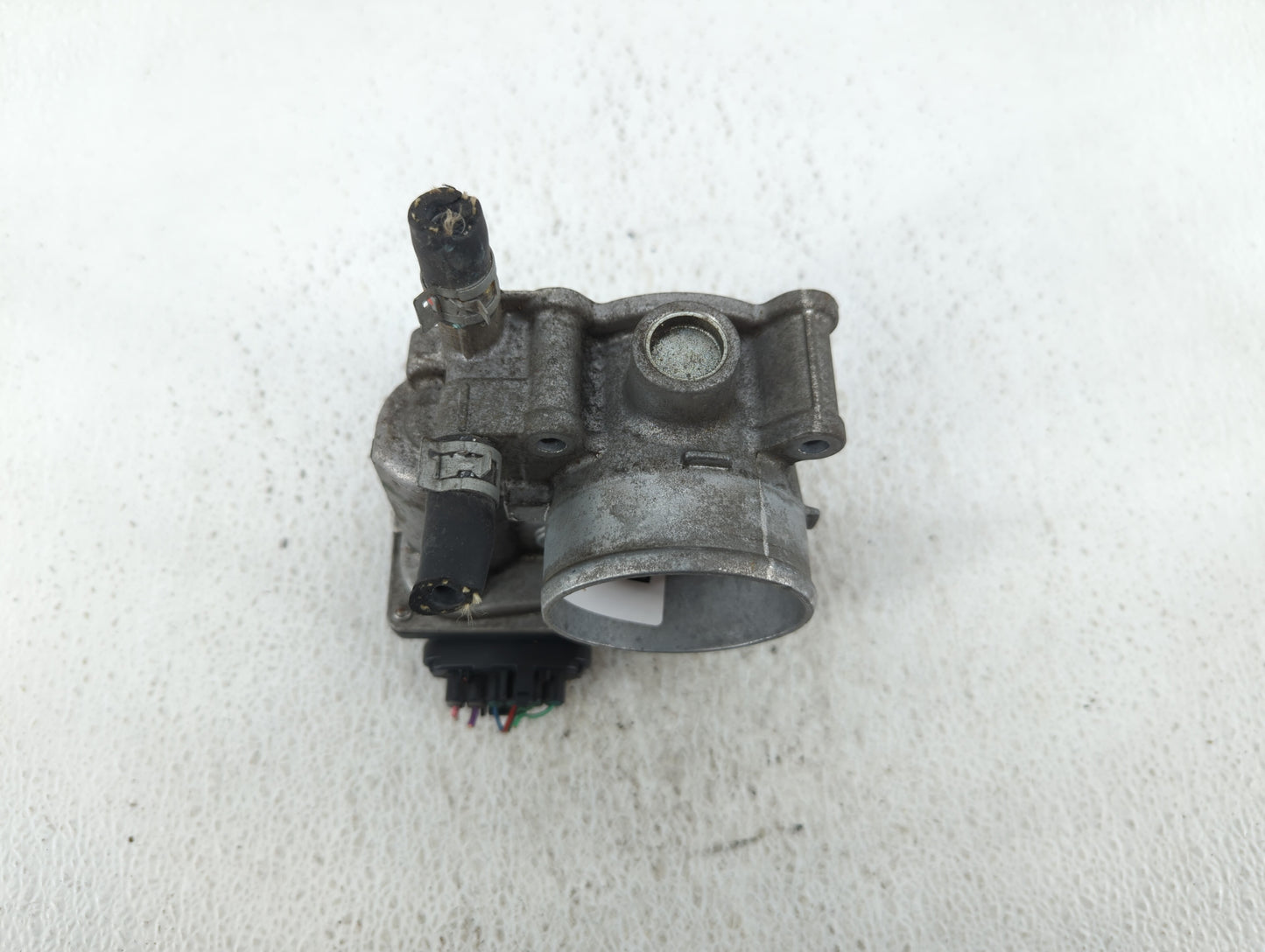 2011-2019 Toyota Corolla Throttle Body P/N:22030-0T080 Fits Fits 2011 2012 2013 2014 2015 2016 2017 2018 2019 OEM Used Auto 