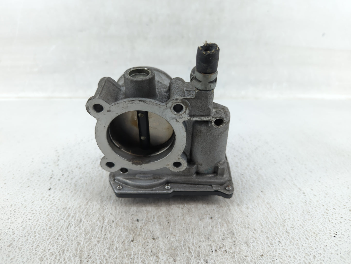 2011-2019 Toyota Corolla Throttle Body P/N:22030-0T080 Fits Fits 2011 2012 2013 2014 2015 2016 2017 2018 2019 OEM Used Auto 