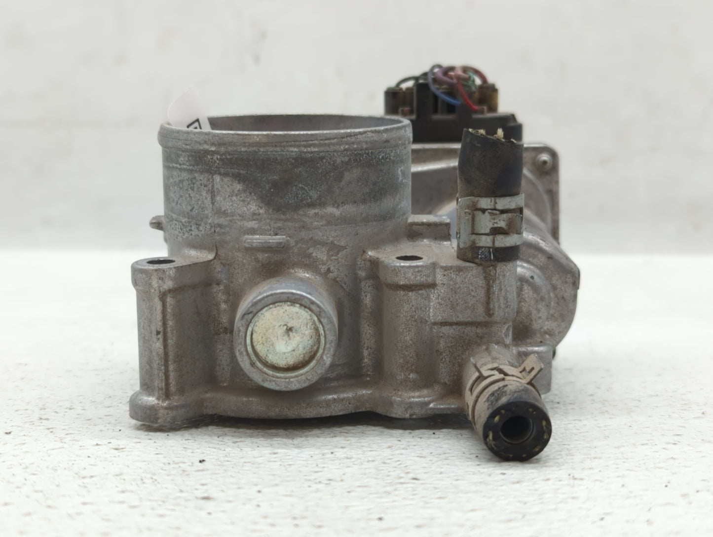 2011-2019 Toyota Corolla Throttle Body P/N:22030-0T080 Fits Fits 2011 2012 2013 2014 2015 2016 2017 2018 2019 OEM Used Auto 