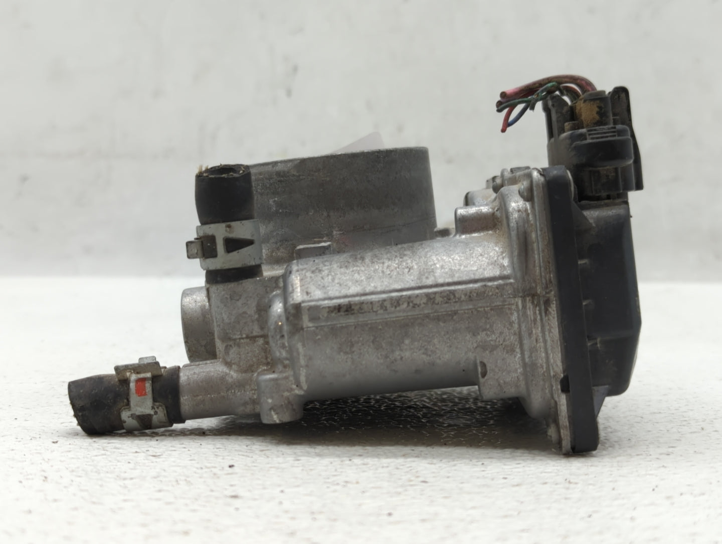 2011-2019 Toyota Corolla Throttle Body P/N:22030-0T080 Fits Fits 2011 2012 2013 2014 2015 2016 2017 2018 2019 OEM Used Auto 