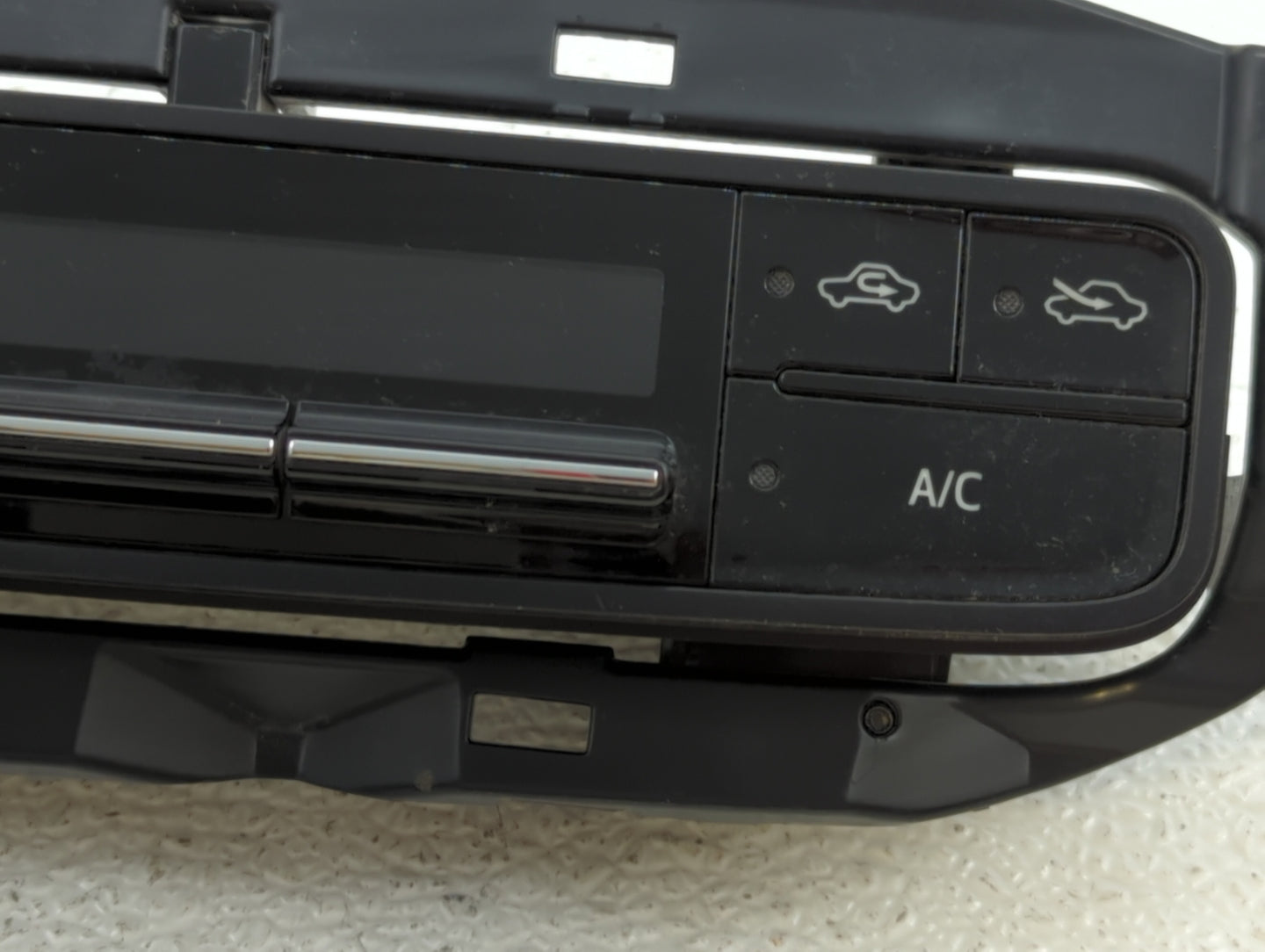 2017-2019 Toyota Corolla Climate Control Module Temperature AC/Heater Replacement P/N:55468-02060 Fits Fits 2017 2018 2019 O